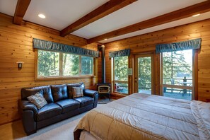 4 bedrooms, free WiFi, bed sheets - Silver Lake Cabin #7 - Lake Front - H/T - Pets Ok (Maple Falls)