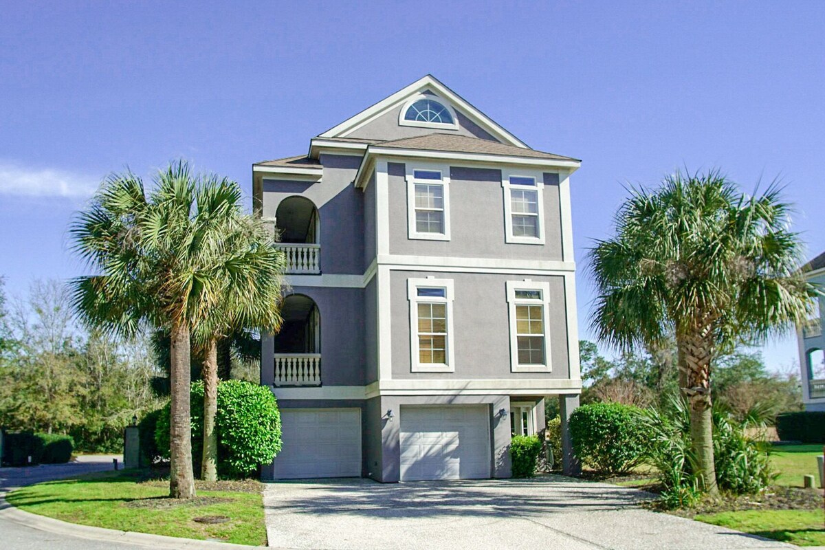 Eight Bedroom - Close To The Beach - Ocean Views - Sleeps 28 In Beds