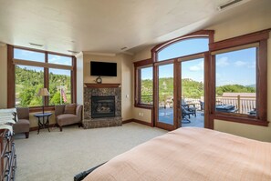 3 多间卧室、熨斗/熨衣板、免费 WiFi、床单