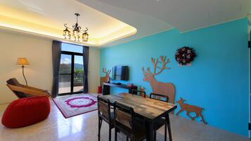 Quadruple Room | 1 bedroom, desk, blackout drapes, iron/ironing board