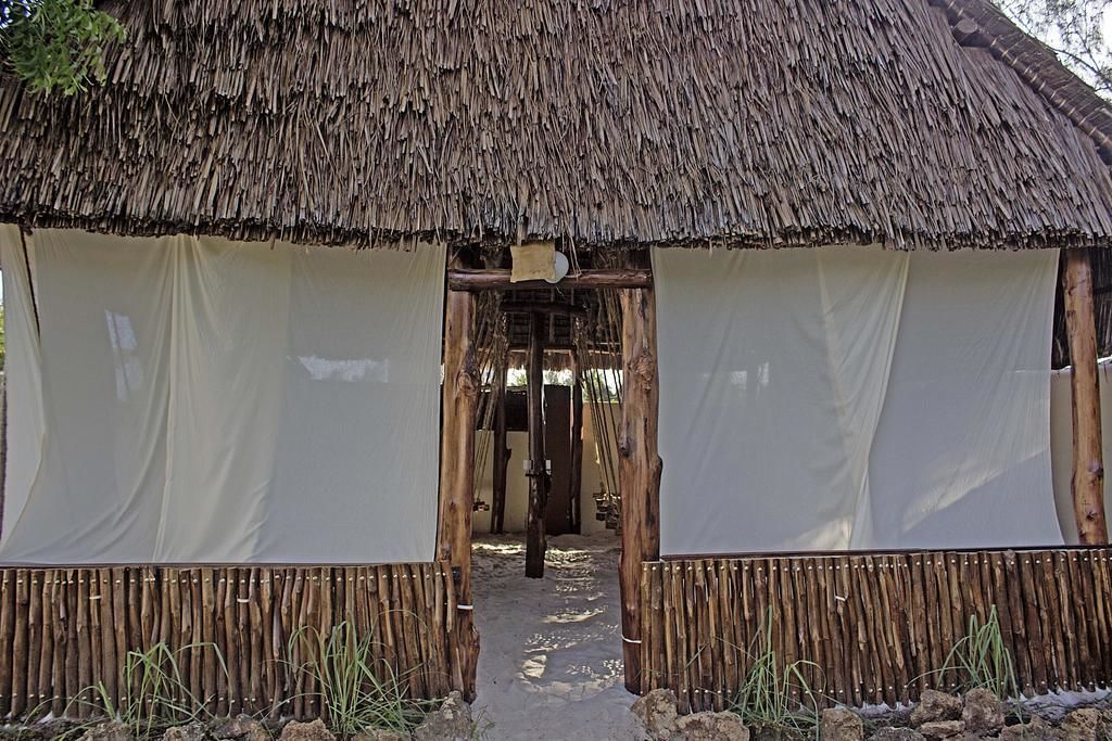 Standard Shared Dormitory (Hammock beds) | Iron/ironing board, free WiFi