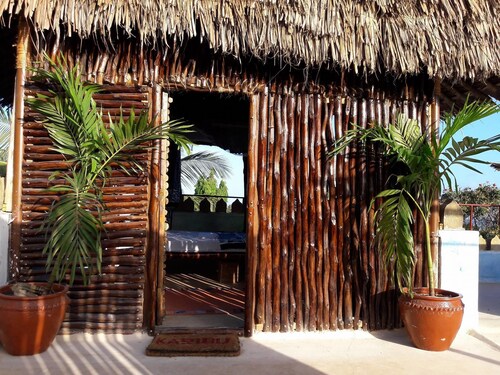 Tulia House - Hostel