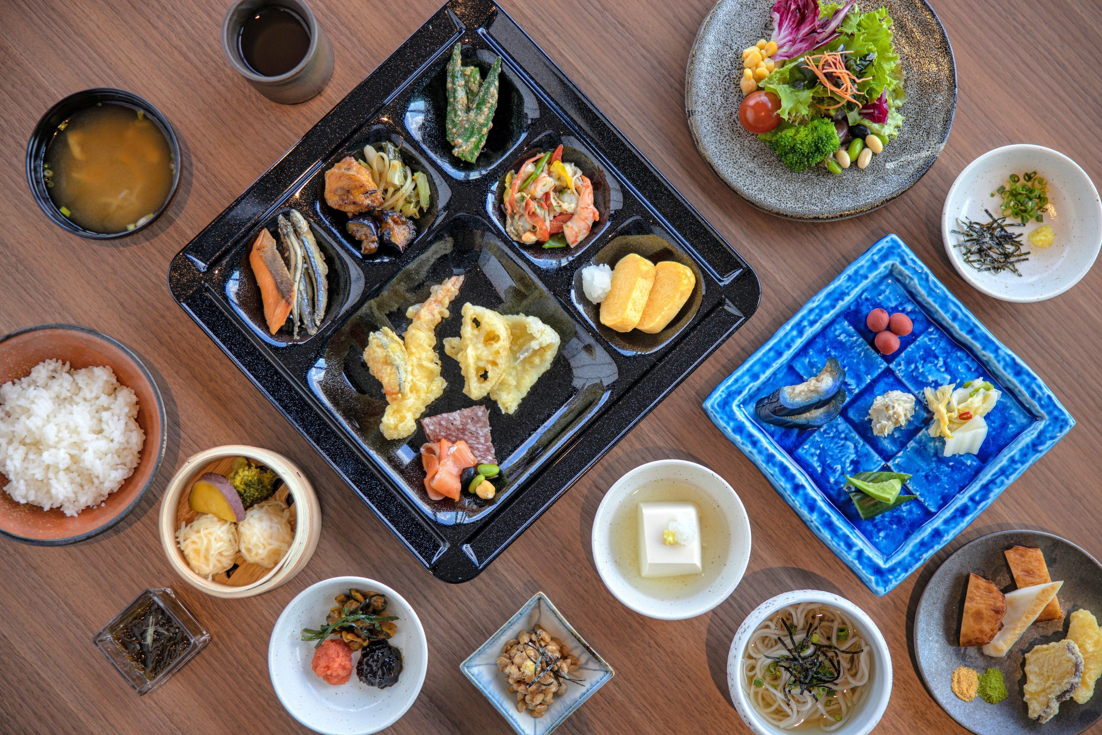 Tägliches Frühstücksbuffet (3300 JPY pro Person)