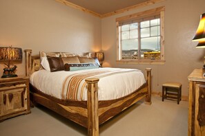 2 bedrooms, iron/ironing board, travel cot, free WiFi