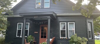 1920 brick close to down