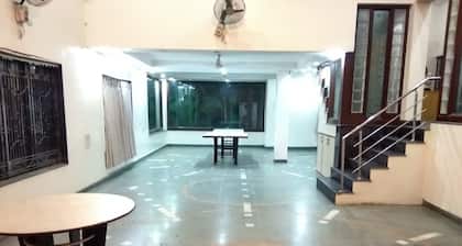 JK Rooms 122 Shaheen Lodging & Boarding