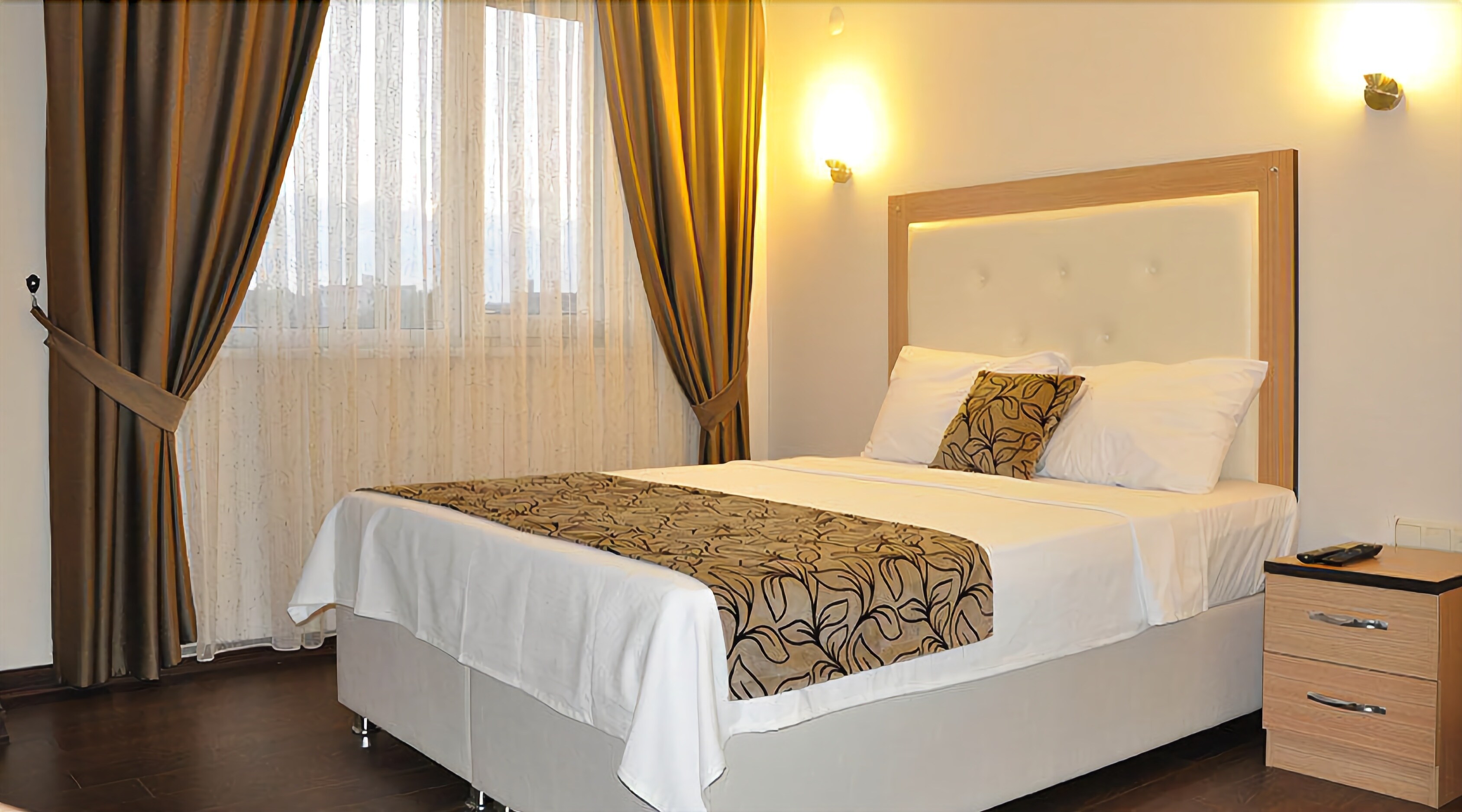 Két bảo mật tại phòng, bàn, truy cập Internet không dây miễn phí 