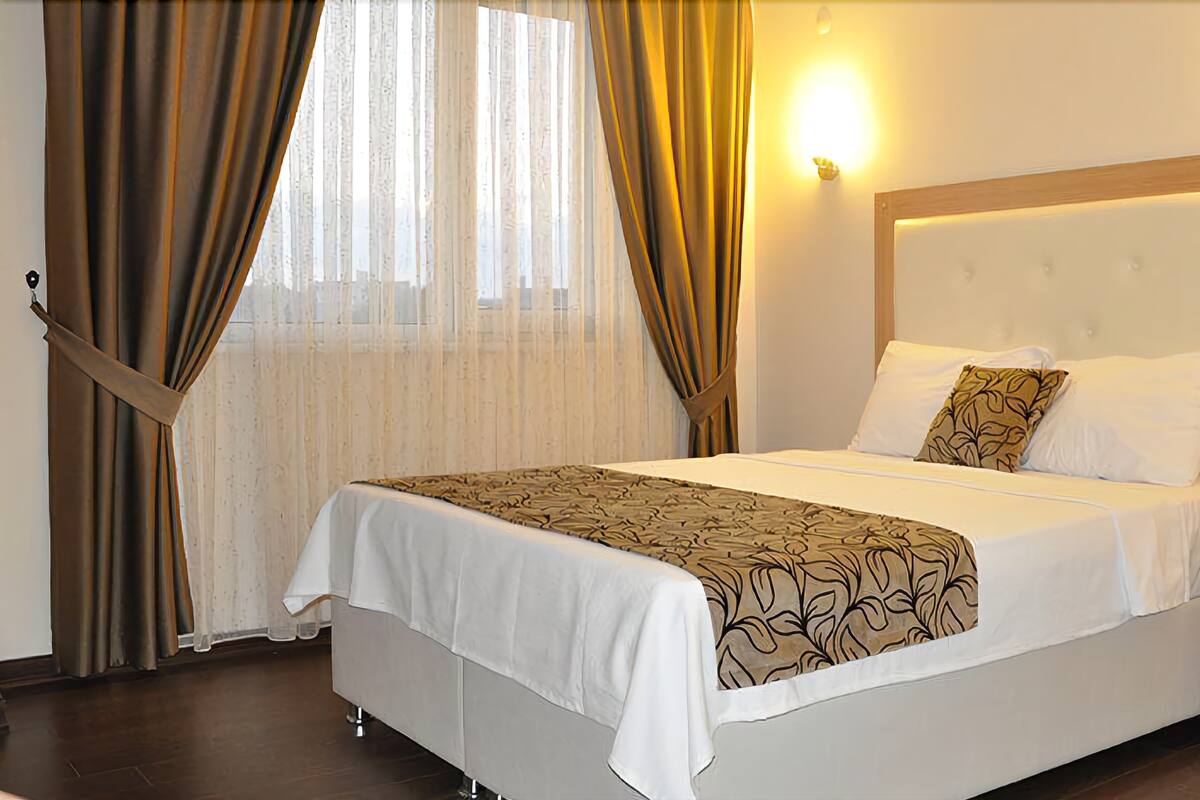 Két bảo mật tại phòng, bàn, truy cập Internet không dây miễn phí