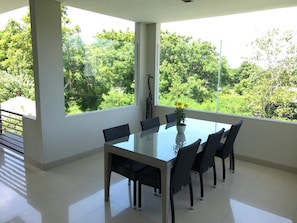 Villa, 3 Bedrooms | In-room dining