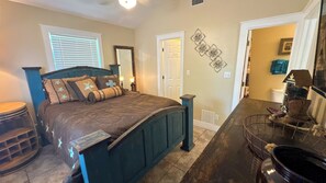 1 makuuhuone, silitysrauta/-lauta, ilmainen Wi-Fi, vuodevaatteet