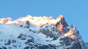 SkidÄkning och snöaktiviteter