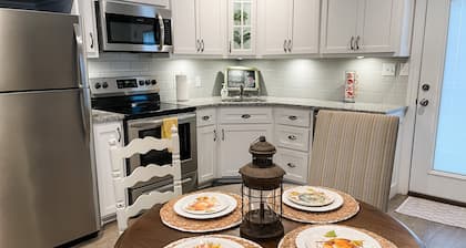 Nueva casa de huéspedes de calidad, estilo cabaña, cerca de Palo Duro Canyon y WTA & M