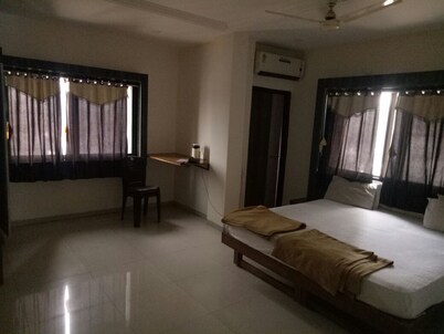 JK Rooms 133 Hotel Prime Inn