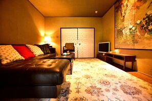 타운홈 (Japanese Style) | 거실 공간 | 평면 TV