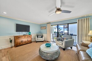 TV - Beach Service! Pet Friendly! Blue Surf 9! (Destin)