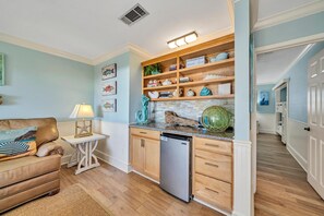 TV - Beach Service! Pet Friendly! Blue Surf 9! (Destin)