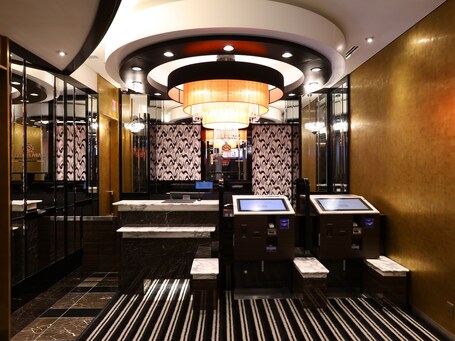 APA Hotel Shinjuku Kabukicho Chuo - Image 1