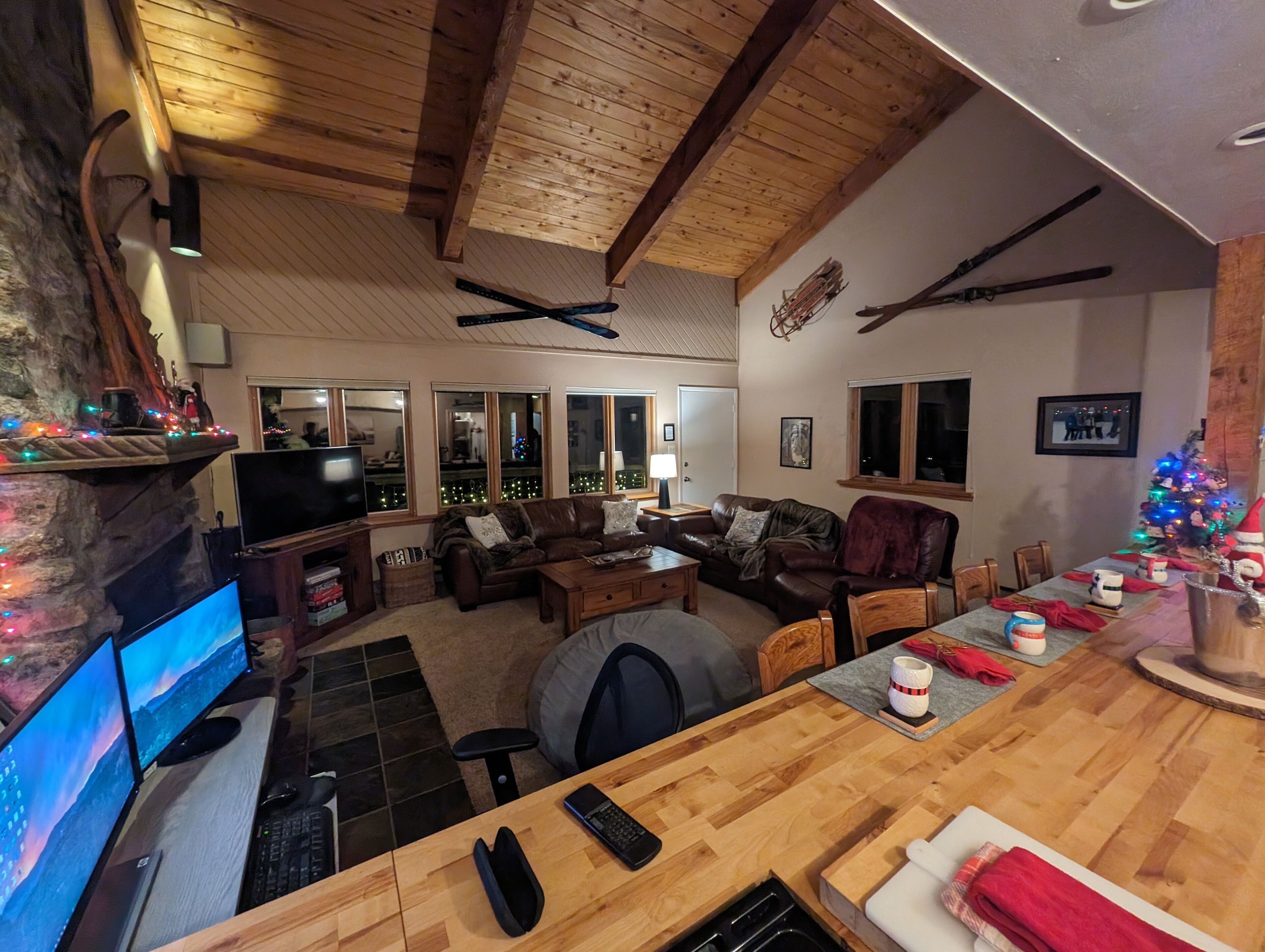 Cozy Taos Ski Valley Family Cabin