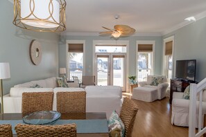Room - The Sassy Sailfish (Panama City Beach)