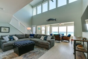 Flat-screen TV - Bogey's Beach House (Miramar Beach)