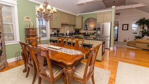 Private kitchen - Coastal Cottage (Panama City Beach)
