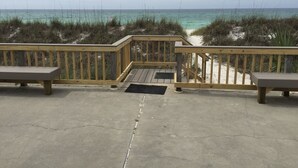 Property grounds - The Outpost (Panama City Beach)