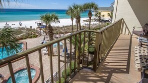 Unclassified image, 4 of 24, button - Commodore 306 (Panama City Beach)
