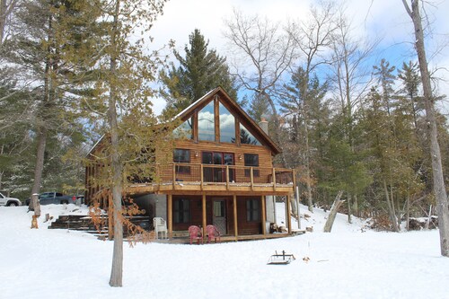 Reid's Hidden River Getaway
