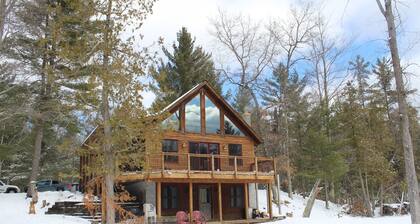 Reid's Hidden River Getaway