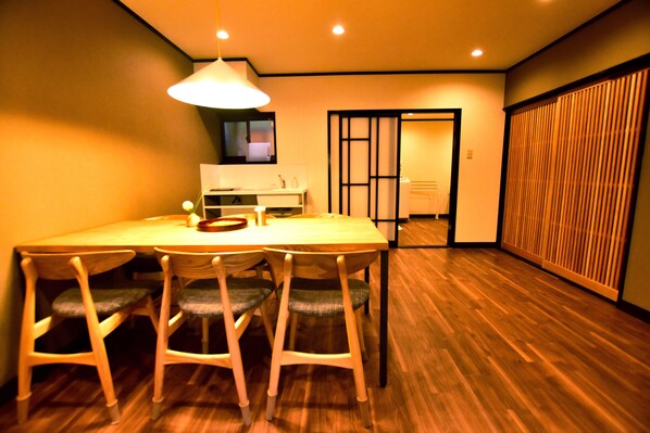 Japanese Style Townhouse | In-room dining - Zen (Kyoto)