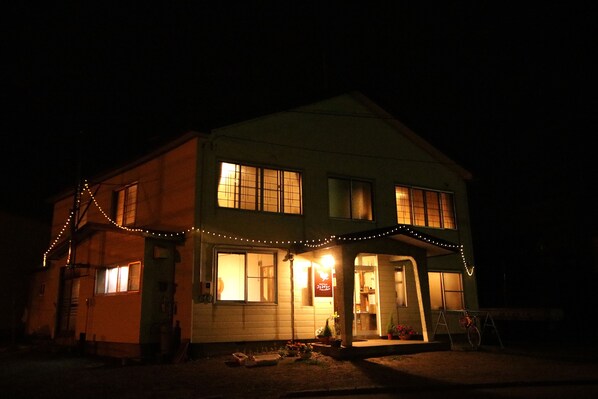 Front of property - evening/night