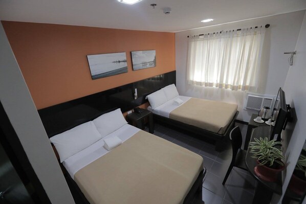 Family Room, Multiple Beds, Non Smoking | Desk, iron/ironing board, free WiFi, bed sheets - iaLodge (Ormoc)
