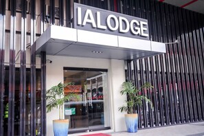 Property entrance - iaLodge (Ormoc)
