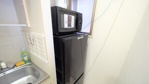Standard Room, 1 Bedroom | Private kitchenette | Fridge, microwave - Always Stay Dotonbori404 PH221 (Osaka)