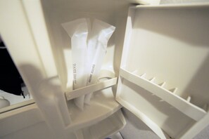 Room amenity - Always Stay Dotonbori404 PH221 (Osaka)