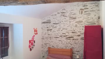 Suite (Amarylis) | Individuell dekoriert, individuell eingerichtet, Bügeleisen/Bügelbrett