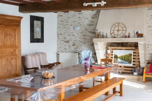 Living area - La Halte du Pelerin Chambres d'hôtes (Thorigny)