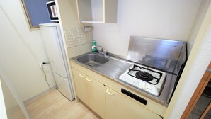 Fridge, microwave - Always Stay Dotonbori405 PH222 (Osaka)