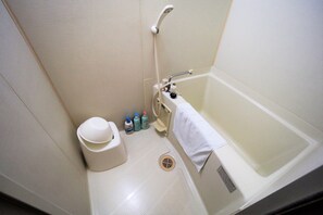 Standard Room, 1 Bedroom | Bathroom | Combined shower/bathtub, deep-soaking bathtub, free toiletries - Always Stay Dotonbori406 PH223 (Osaka)