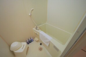 Quarto standard, 1 quarto | Banheiro | Chuveiro/banheira combinados, banheira de imersão