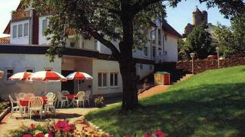 Pintu masuk properti