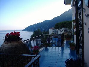 Double Room, Sea View (Brezza di Mare) | Terrace/patio - Lady Ida (Vietri sul Mare)