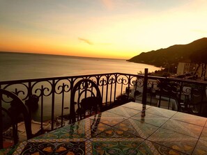 Double Room, Sea View (Brezza di Mare) | Terrace/patio - Lady Ida (Vietri sul Mare)