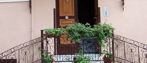 EntrĂ©e de lâhĂ©bergement