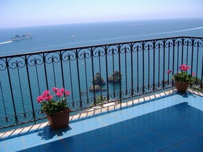 Family Room (Raggio di sole) | Balcony - Lady Ida (Vietri sul Mare)
