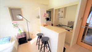 In-room dining - Always Stay Dotonbori505 PH181 (Osaka)