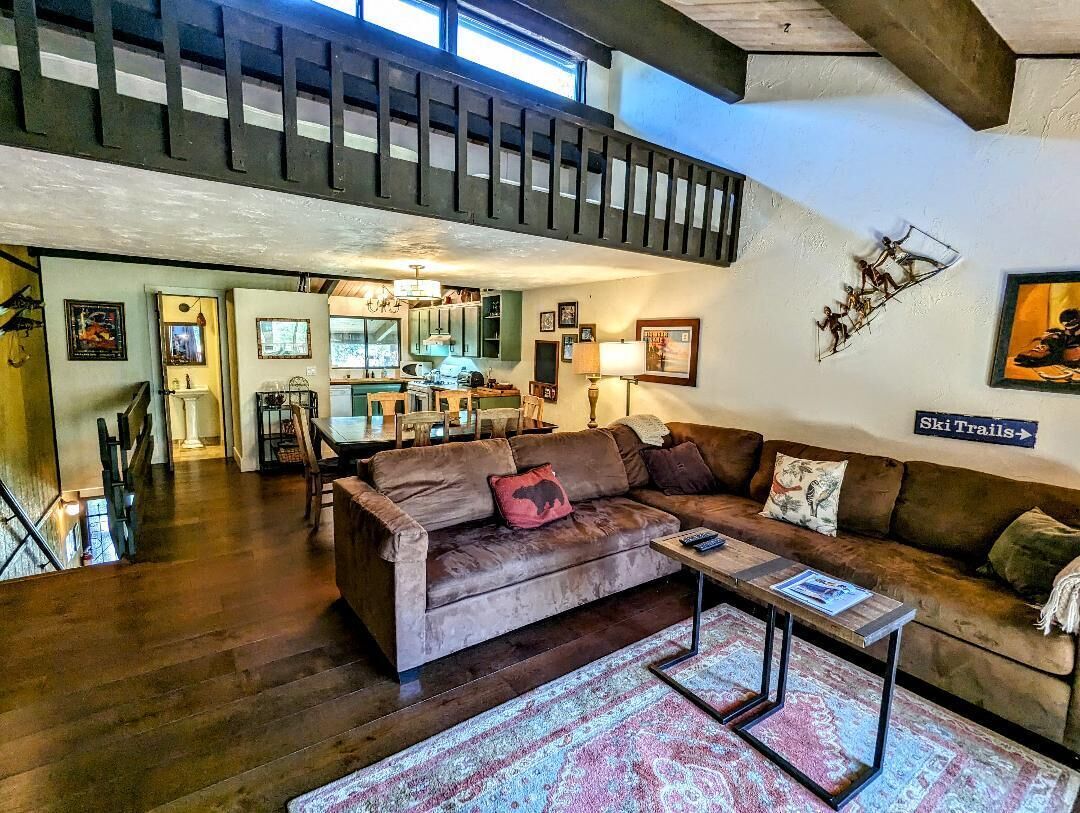 TV, fireplace, DVD player