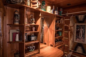 Interior - Rustic and Charming one Bedroom cabin. Upgraded pontoon! (Hayward)