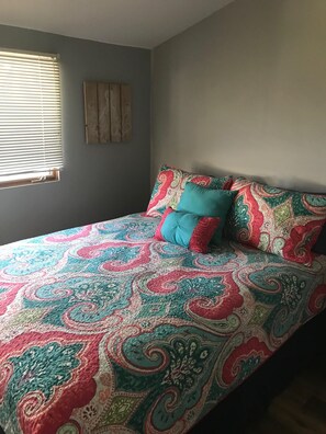 5 Schlafzimmer, Bügeleisen/Bügelbrett, WLAN, Bettwäsche