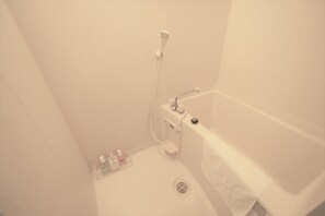 Standard Room, 1 Bedroom | Bathroom | Combined shower/tub, deep soaking tub, free toiletries, hair dryer